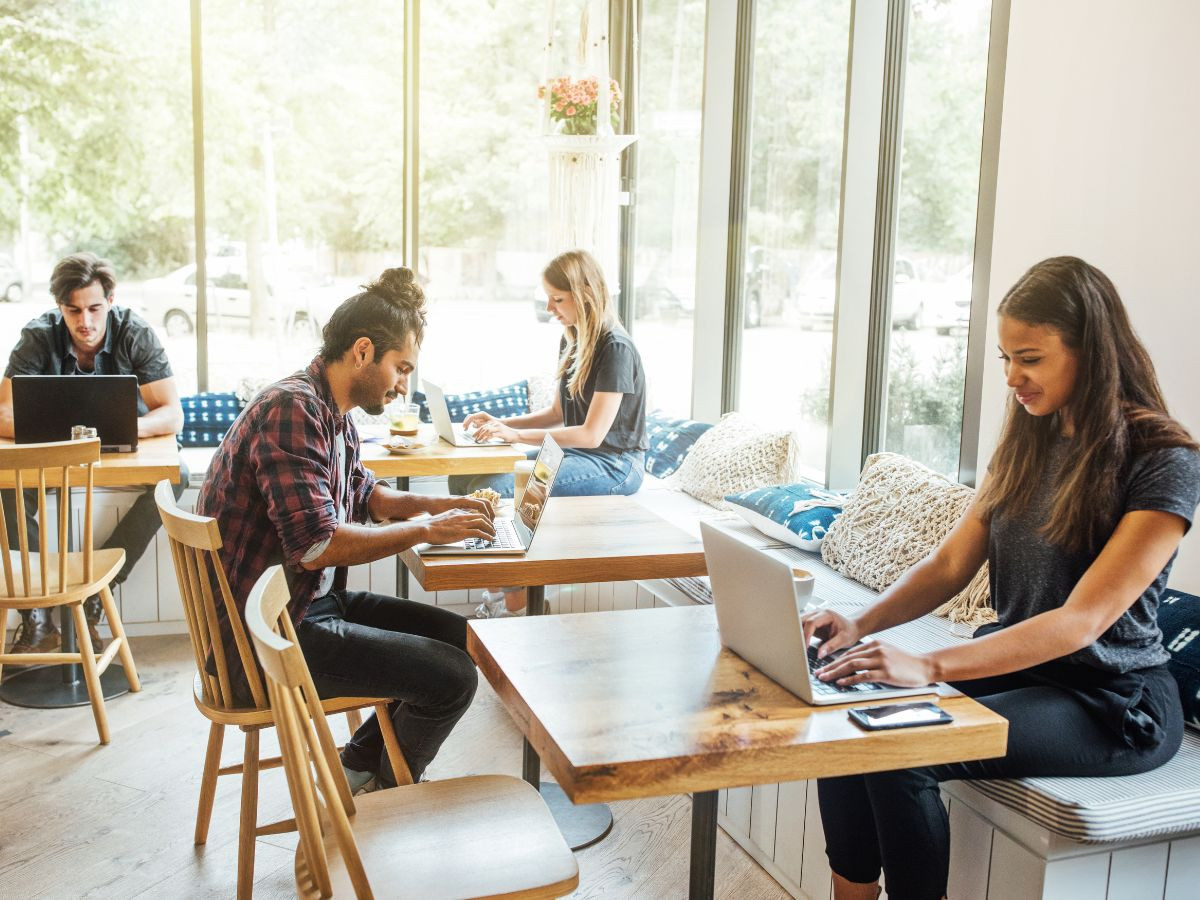  Giải pháp WiFi cho quán cafe đông khách – Truy cập mượt, không lag